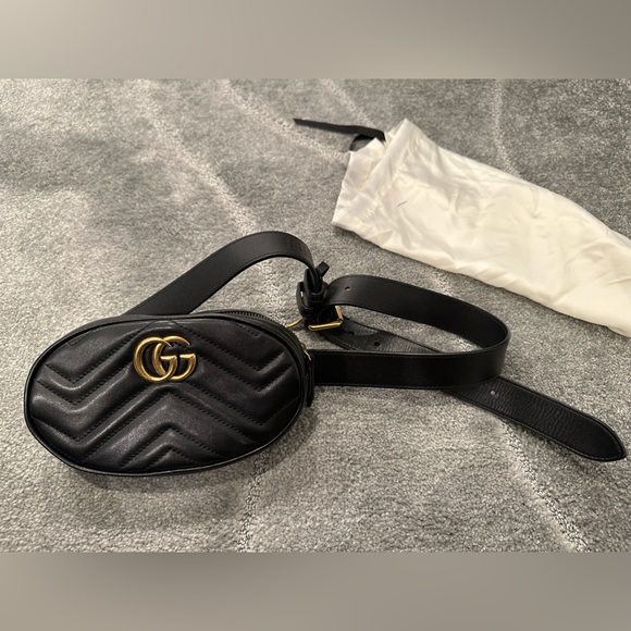 GUCCI MARMONT WOMEN'S BLACK MATELASSE LEATHER BELT BAG - Picture 3 of 4